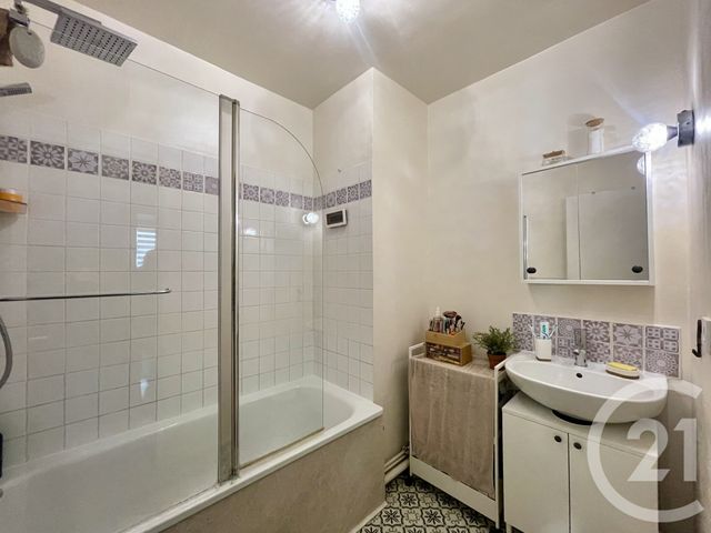 Appartement F3 à vendre - 3 pièces - 68.11 m2 - ELANCOURT - 78 - ILE-DE-FRANCE - Century 21 S.L.P. Immobilier