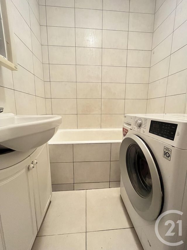 Appartement F2 à vendre - 2 pièces - 44.09 m2 - MAUREPAS - 78 - ILE-DE-FRANCE - Century 21 S.L.P. Immobilier