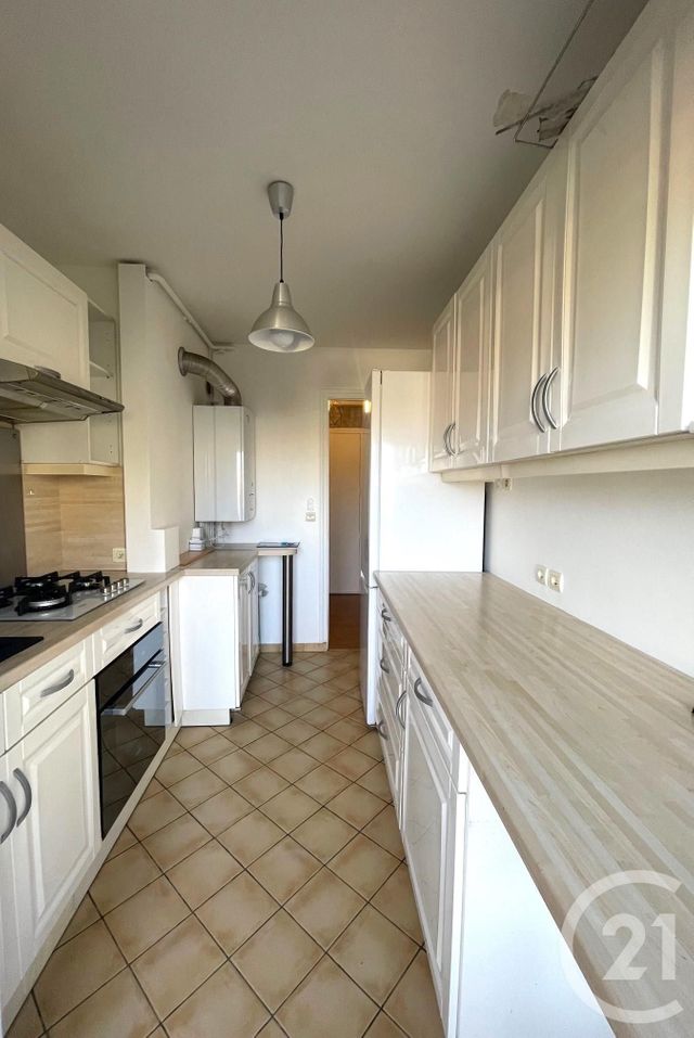 Appartement F3 à louer - 3 pièces - 64.0 m2 - MAUREPAS - 78 - ILE-DE-FRANCE - Century 21 S.L.P. Immobilier