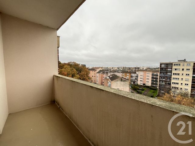 Appartement F2 à vendre - 2 pièces - 49.25 m2 - MAUREPAS - 78 - ILE-DE-FRANCE - Century 21 S.L.P. Immobilier