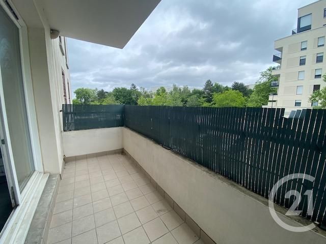 Appartement F3 à louer - 3 pièces - 66.7 m2 - TRAPPES - 78 - ILE-DE-FRANCE - Century 21 S.L.P. Immobilier