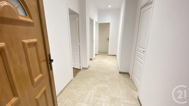 Appartement à louer - 3 pièces - 63.32 m2 - NEAUPHLE LE CHATEAU - 78 - ILE-DE-FRANCE - Century 21 S.L.P. Immobilier