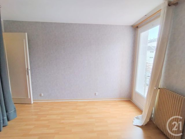 Appartement à louer - 2 pièces - 48.93 m2 - MAUREPAS - 78 - ILE-DE-FRANCE - Century 21 S.L.P. Immobilier