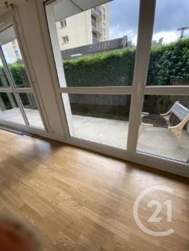 Appartement F2 à louer - 2 pièces - 54.98 m2 - MAUREPAS - 78 - ILE-DE-FRANCE - Century 21 S.L.P. Immobilier