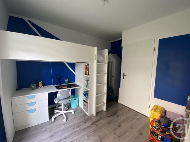 Appartement F4 à vendre - 4 pièces - 82.46 m2 - MAUREPAS - 78 - ILE-DE-FRANCE - Century 21 S.L.P. Immobilier