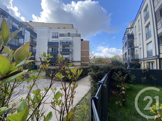 Appartement F4 à vendre - 4 pièces - 82.46 m2 - MAUREPAS - 78 - ILE-DE-FRANCE - Century 21 S.L.P. Immobilier