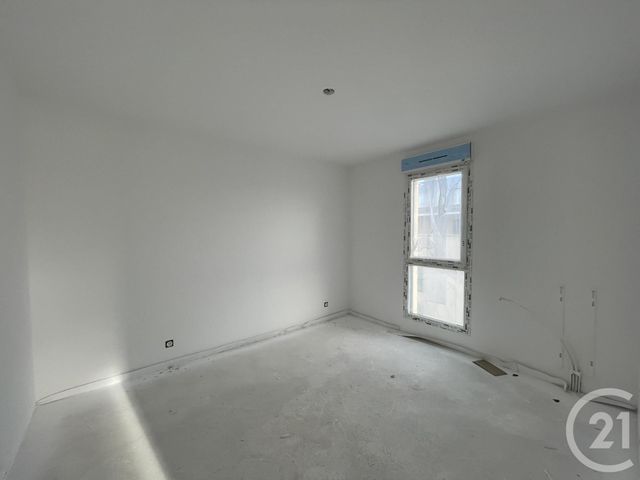 Appartement F2 à vendre - 2 pièces - 39.3 m2 - ELANCOURT - 78 - ILE-DE-FRANCE - Century 21 S.L.P. Immobilier