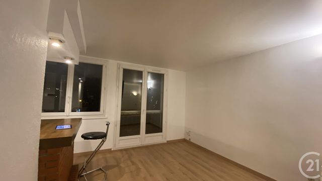 Appartement F1 à louer - 1 pièce - 27.18 m2 - RUEIL MALMAISON - 92 - ILE-DE-FRANCE - Century 21 S.L.P. Immobilier