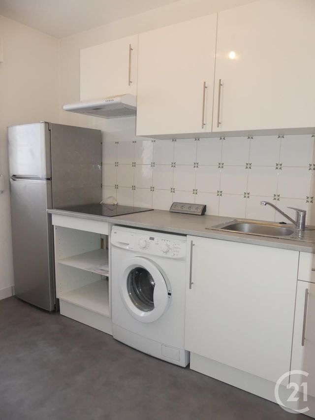 Appartement F2 à louer - 2 pièces - 37.2 m2 - ELANCOURT - 78 - ILE-DE-FRANCE - Century 21 S.L.P. Immobilier