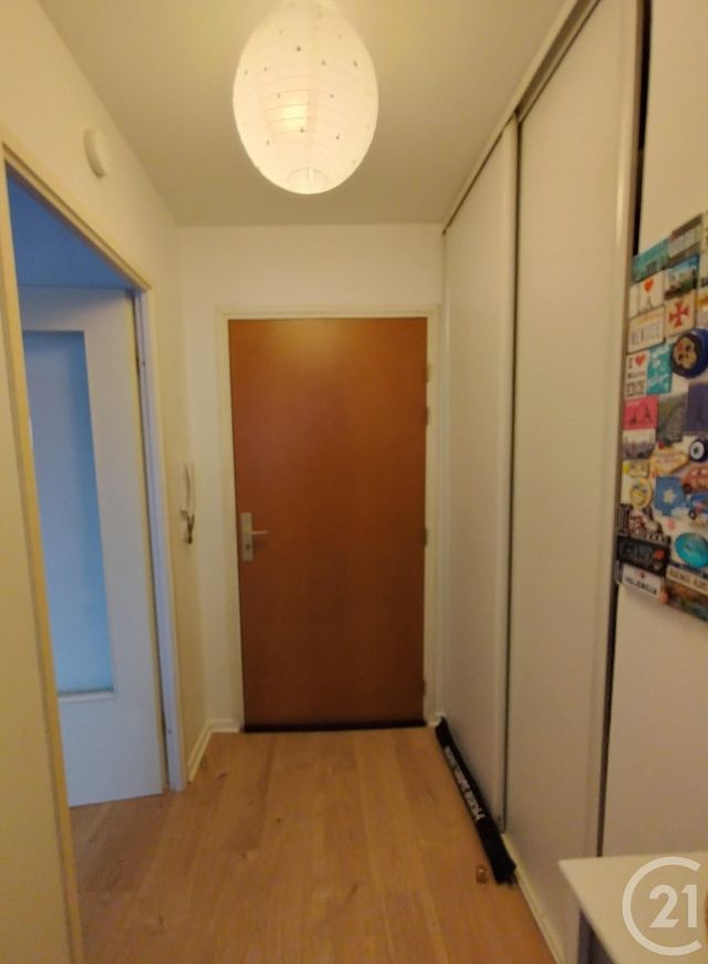 Appartement F2 à louer - 2 pièces - 48.38 m2 - ELANCOURT - 78 - ILE-DE-FRANCE - Century 21 S.L.P. Immobilier