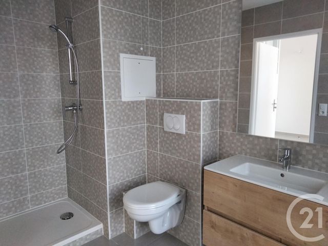 Appartement F1 à louer - 1 pièce - 28.27 m2 - MONTIGNY LE BRETONNEUX - 78 - ILE-DE-FRANCE - Century 21 S.L.P. Immobilier