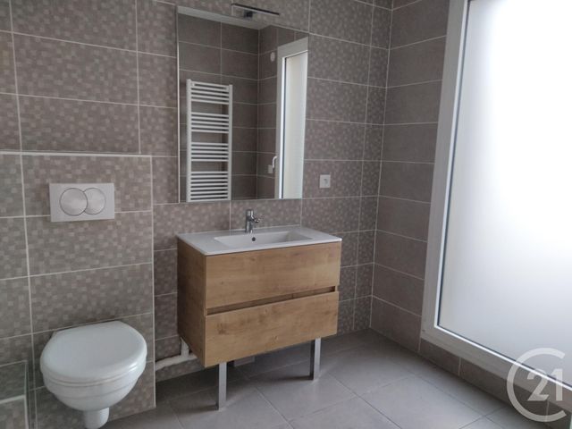 Appartement F1 à louer - 1 pièce - 28.27 m2 - MONTIGNY LE BRETONNEUX - 78 - ILE-DE-FRANCE - Century 21 S.L.P. Immobilier