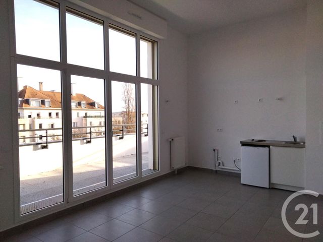 Appartement F1 à louer - 1 pièce - 28.27 m2 - MONTIGNY LE BRETONNEUX - 78 - ILE-DE-FRANCE - Century 21 S.L.P. Immobilier