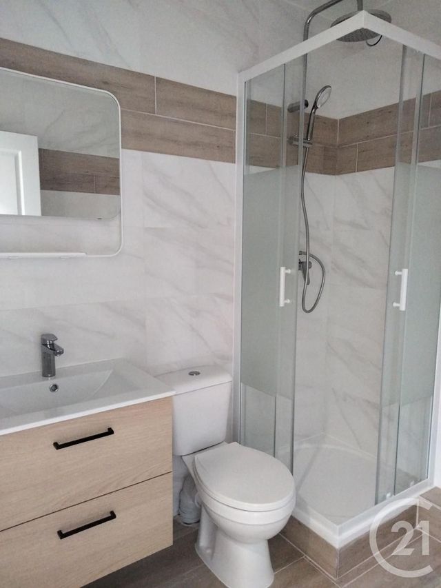 Appartement Studio à louer - 1 pièce - 23.91 m2 - LA VERRIERE - 78 - ILE-DE-FRANCE - Century 21 S.L.P. Immobilier