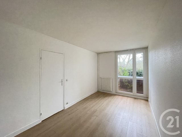 Appartement F6 à vendre - 6 pièces - 98.68 m2 - ELANCOURT - 78 - ILE-DE-FRANCE - Century 21 S.L.P. Immobilier