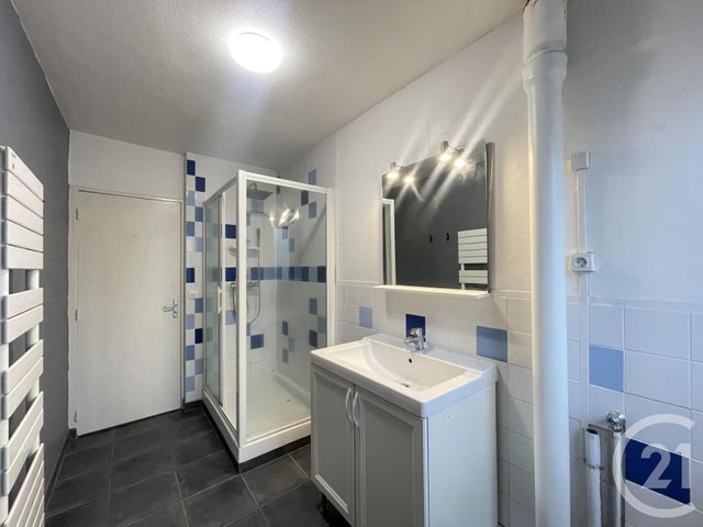 Appartement F4 à vendre - 4 pièces - 80.01 m2 - MAUREPAS - 78 - ILE-DE-FRANCE - Century 21 S.L.P. Immobilier