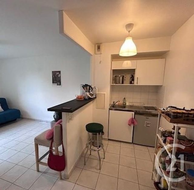 Appartement F1 à louer - 1 pièce - 27.94 m2 - MONTIGNY LE BRETONNEUX - 78 - ILE-DE-FRANCE - Century 21 S.L.P. Immobilier