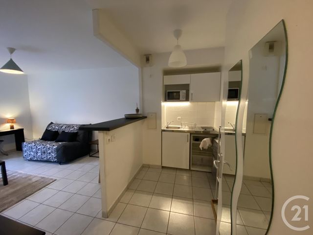 Appartement F1 à louer - 1 pièce - 27.94 m2 - MONTIGNY LE BRETONNEUX - 78 - ILE-DE-FRANCE - Century 21 S.L.P. Immobilier