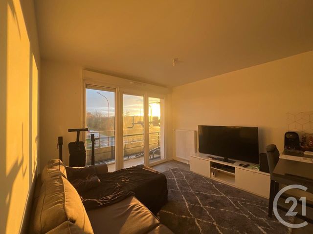 Appartement F2 à vendre - 2 pièces - 37.54 m2 - MAUREPAS - 78 - ILE-DE-FRANCE - Century 21 S.L.P. Immobilier