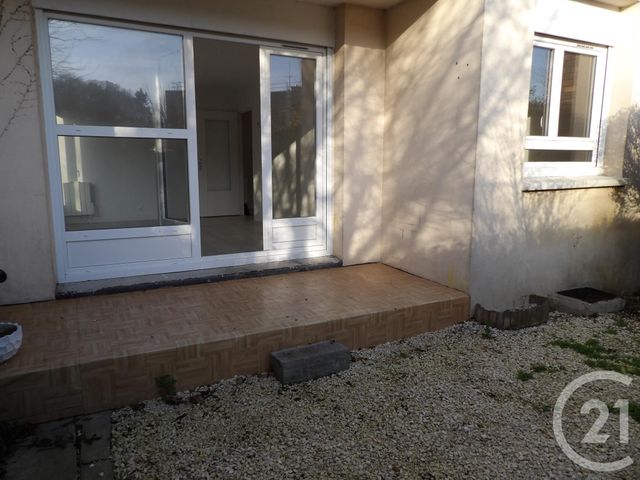 Appartement à louer - 2 pièces - 47.26 m2 - MAUREPAS - 78 - ILE-DE-FRANCE - Century 21 S.L.P. Immobilier