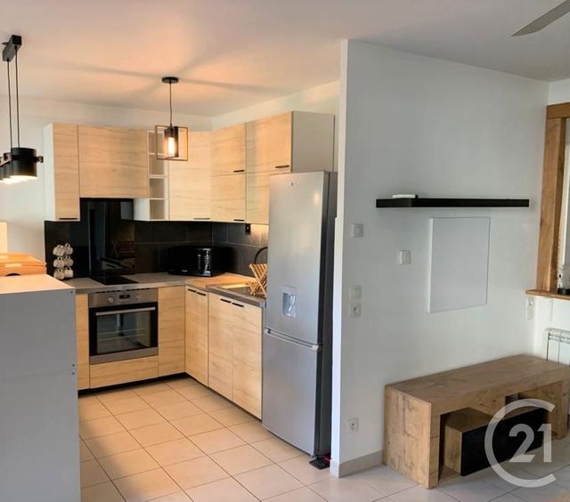 Appartement F1 à louer - 1 pièce - 33.44 m2 - FONTENAY LE FLEURY - 78 - ILE-DE-FRANCE - Century 21 S.L.P. Immobilier