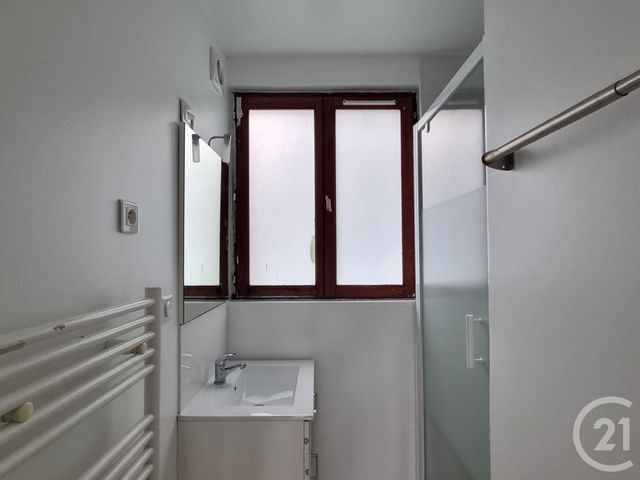 Appartement F1 à louer - 1 pièce - 27.14 m2 - MAUREPAS - 78 - ILE-DE-FRANCE - Century 21 S.L.P. Immobilier