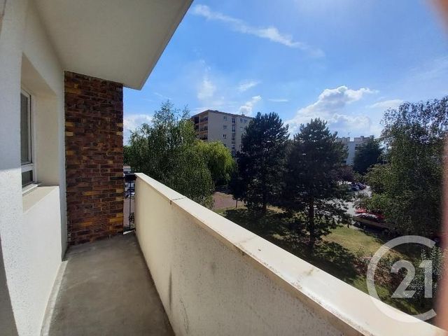 Appartement F1 à louer - 1 pièce - 32.79 m2 - ELANCOURT - 78 - ILE-DE-FRANCE - Century 21 S.L.P. Immobilier