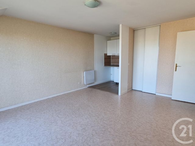 Appartement F2 à louer - 2 pièces - 38.1 m2 - VILLEPREUX - 78 - ILE-DE-FRANCE - Century 21 S.L.P. Immobilier
