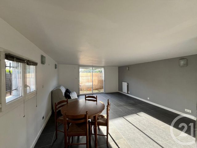 Appartement Studio à louer - 1 pièce - 36.29 m2 - ELANCOURT - 78 - ILE-DE-FRANCE - Century 21 S.L.P. Immobilier