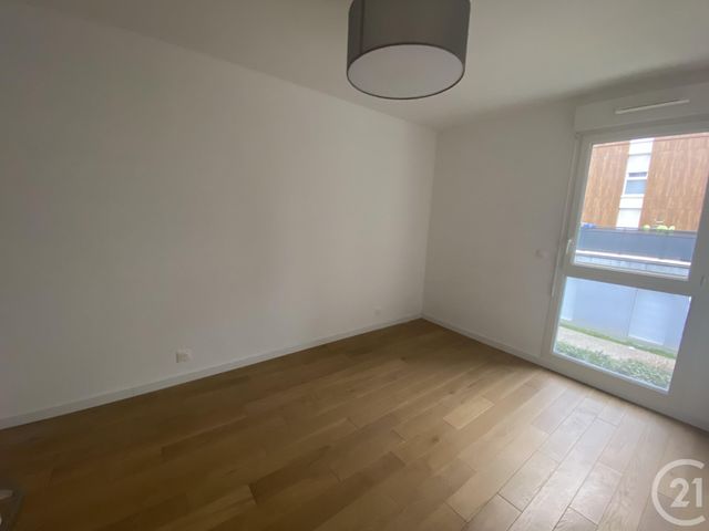 Appartement F2 à louer - 2 pièces - 44.2 m2 - MAUREPAS - 78 - ILE-DE-FRANCE - Century 21 S.L.P. Immobilier