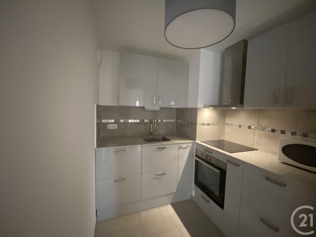 Appartement F2 à louer - 2 pièces - 44.2 m2 - MAUREPAS - 78 - ILE-DE-FRANCE - Century 21 S.L.P. Immobilier