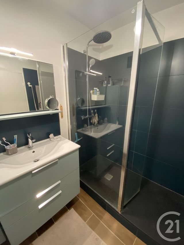 Appartement F2 à louer - 2 pièces - 47.68 m2 - MAUREPAS - 78 - ILE-DE-FRANCE - Century 21 S.L.P. Immobilier