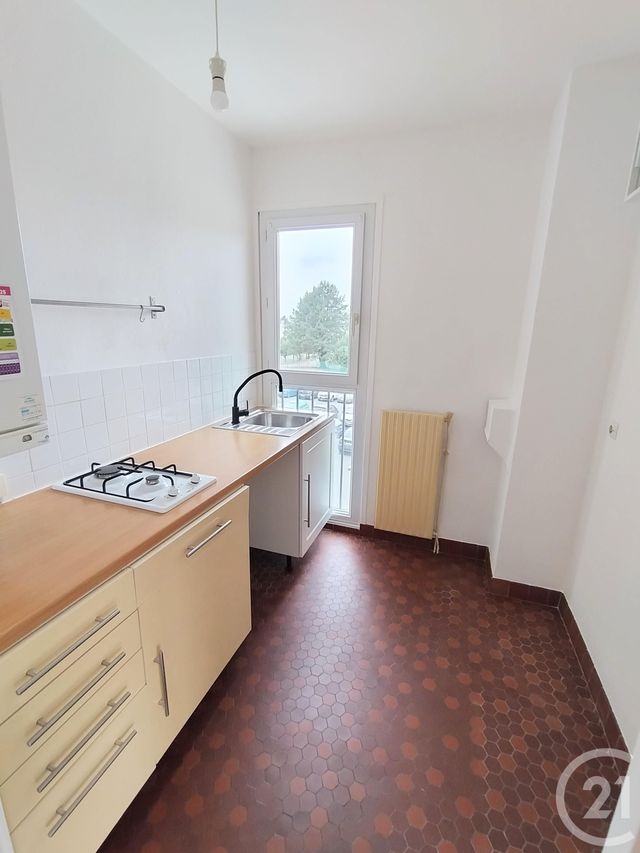 Appartement F1 à louer - 1 pièce - 34.04 m2 - MAUREPAS - 78 - ILE-DE-FRANCE - Century 21 S.L.P. Immobilier