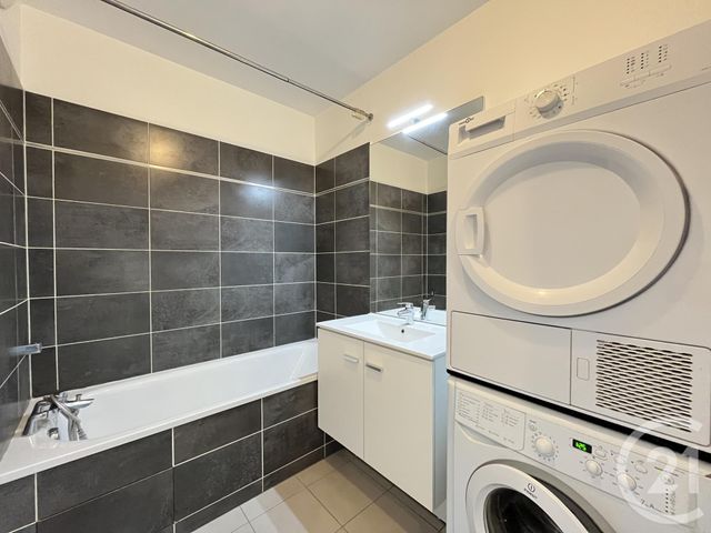 Appartement F2 à louer - 2 pièces - 41.35 m2 - MAUREPAS - 78 - ILE-DE-FRANCE - Century 21 S.L.P. Immobilier