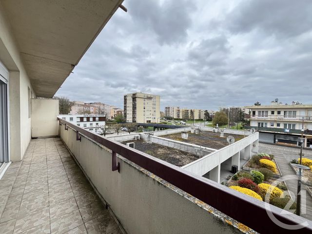 Appartement F2 à vendre - 2 pièces - 44.19 m2 - MAUREPAS - 78 - ILE-DE-FRANCE - Century 21 S.L.P. Immobilier