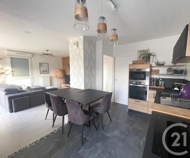 Appartement à louer - 3 pièces - 71.58 m2 - LA VERRIERE - 78 - ILE-DE-FRANCE - Century 21 S.L.P. Immobilier