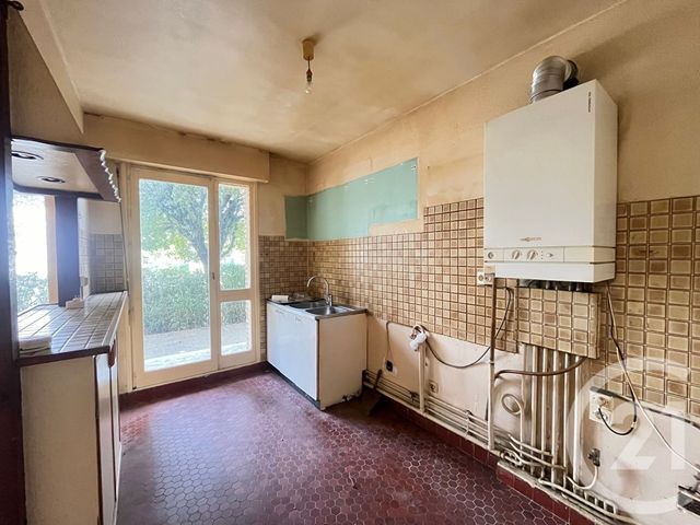 Appartement F2 à vendre - 2 pièces - 46.95 m2 - MAUREPAS - 78 - ILE-DE-FRANCE - Century 21 S.L.P. Immobilier
