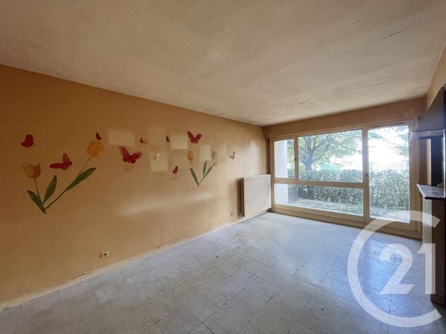 Appartement F2 à vendre - 2 pièces - 46.95 m2 - MAUREPAS - 78 - ILE-DE-FRANCE - Century 21 S.L.P. Immobilier