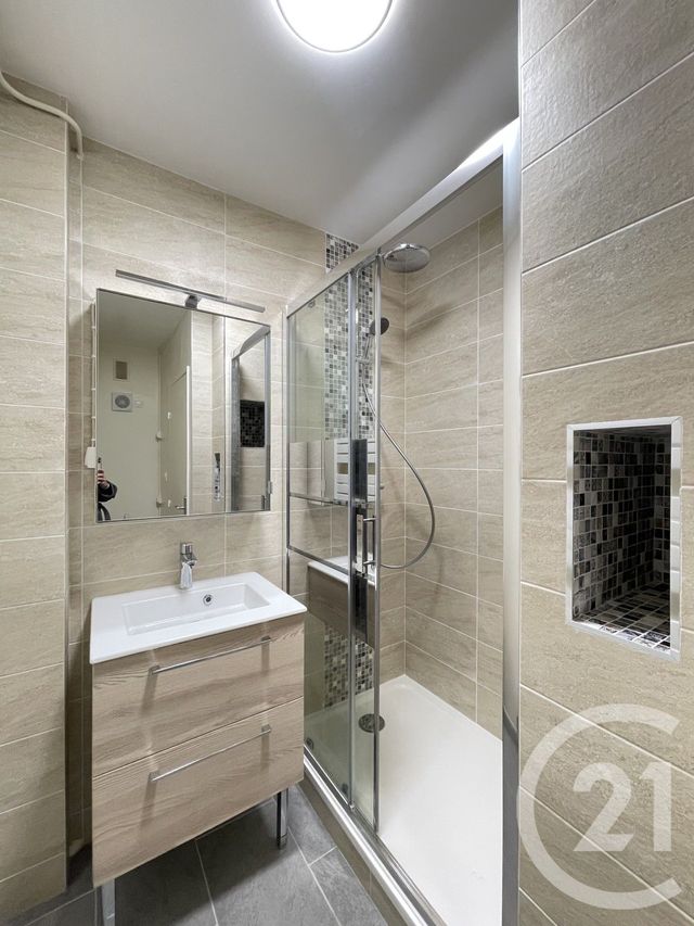 Appartement F2 à louer - 2 pièces - 43.78 m2 - MAUREPAS - 78 - ILE-DE-FRANCE - Century 21 S.L.P. Immobilier