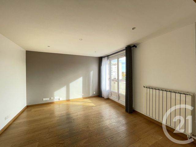 Appartement F2 à louer - 2 pièces - 43.78 m2 - MAUREPAS - 78 - ILE-DE-FRANCE - Century 21 S.L.P. Immobilier