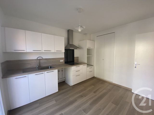 maison à louer - 4 pièces - 93.52 m2 - ELANCOURT - 78 - ILE-DE-FRANCE - Century 21 S.L.P. Immobilier