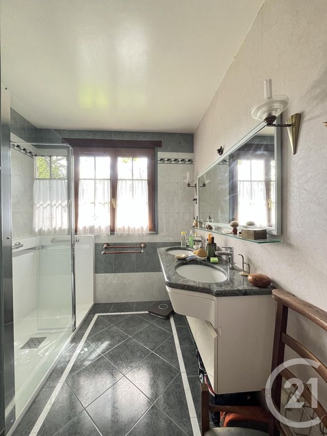 maison à vendre - 7 pièces - 130.0 m2 - MAUREPAS - 78 - ILE-DE-FRANCE - Century 21 S.L.P. Immobilier