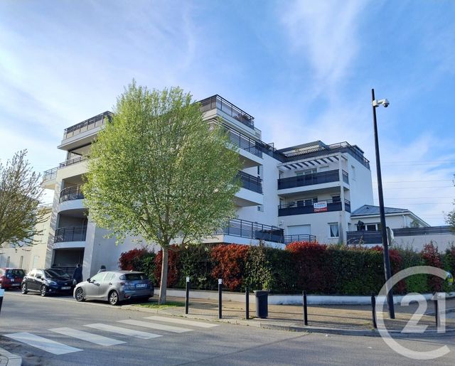 Appartement F3 à louer - 3 pièces - 62.15 m2 - ELANCOURT - 78 - ILE-DE-FRANCE - Century 21 S.L.P. Immobilier