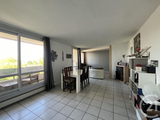 Appartement F5 à vendre ELANCOURT