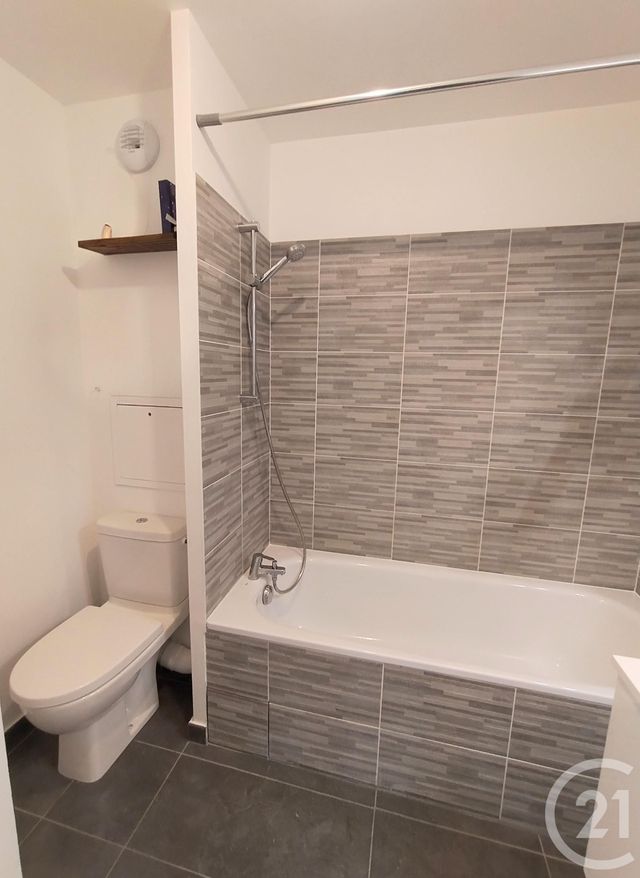 Appartement F3 à louer - 3 pièces - 50.87 m2 - MAUREPAS - 78 - ILE-DE-FRANCE - Century 21 S.L.P. Immobilier