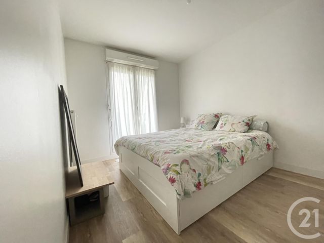 Appartement F5 à vendre - 5 pièces - 95.41 m2 - TRAPPES - 78 - ILE-DE-FRANCE - Century 21 S.L.P. Immobilier