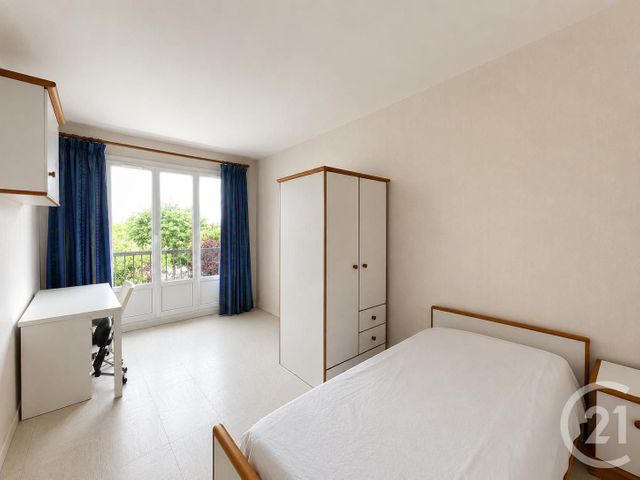 Appartement F3 à vendre - 3 pièces - 64.79 m2 - MAUREPAS - 78 - ILE-DE-FRANCE - Century 21 S.L.P. Immobilier