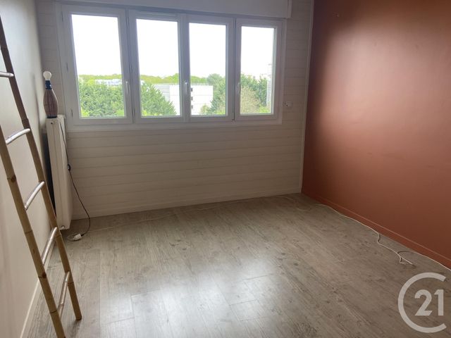 Appartement F3 à louer - 3 pièces - 71.04 m2 - MAUREPAS - 78 - ILE-DE-FRANCE - Century 21 S.L.P. Immobilier