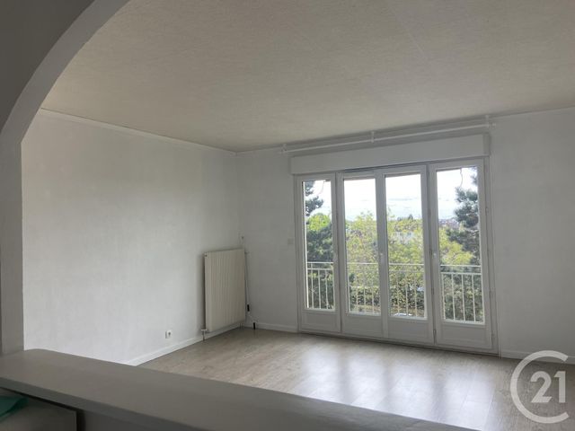 Appartement F3 à louer - 3 pièces - 71.04 m2 - MAUREPAS - 78 - ILE-DE-FRANCE - Century 21 S.L.P. Immobilier