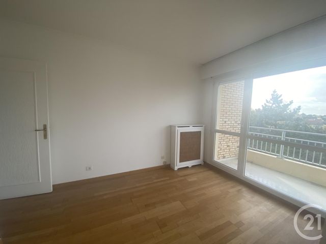 Appartement F3 à louer - 3 pièces - 65.12 m2 - MAUREPAS - 78 - ILE-DE-FRANCE - Century 21 S.L.P. Immobilier